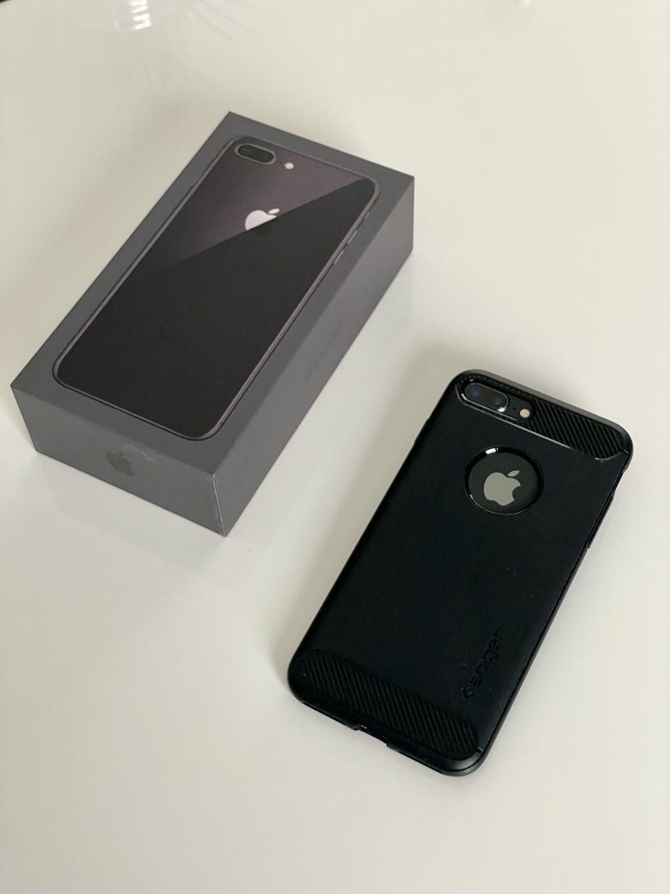 iPhone 8 Plus (duży) 1-szy właściciel, stan bdb, nigdy nie naprawiany!