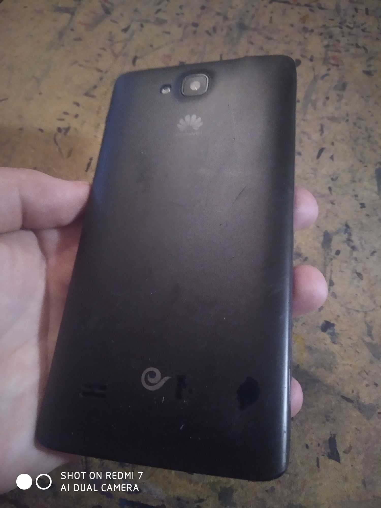 HUAWEI C8816d мобильный телефон на запчасти