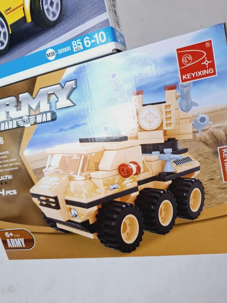 Лот два набора конструктор военная машинка и легковая лего Lego