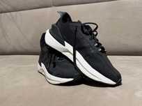 Кросівки Adidas Avryn