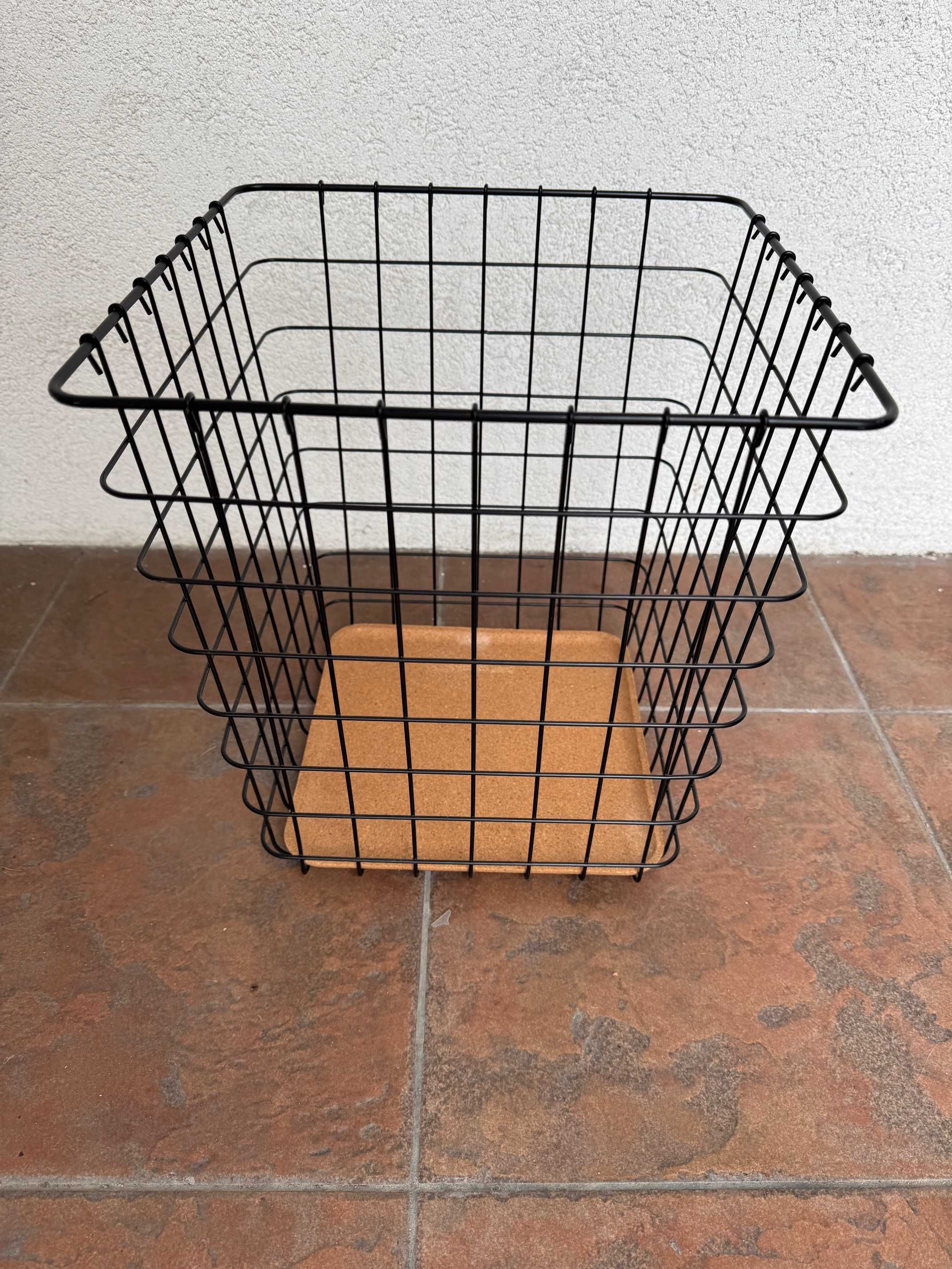 Kosz na śmieci IKEA Pleja, pojemność 20L. Stan jak nowy