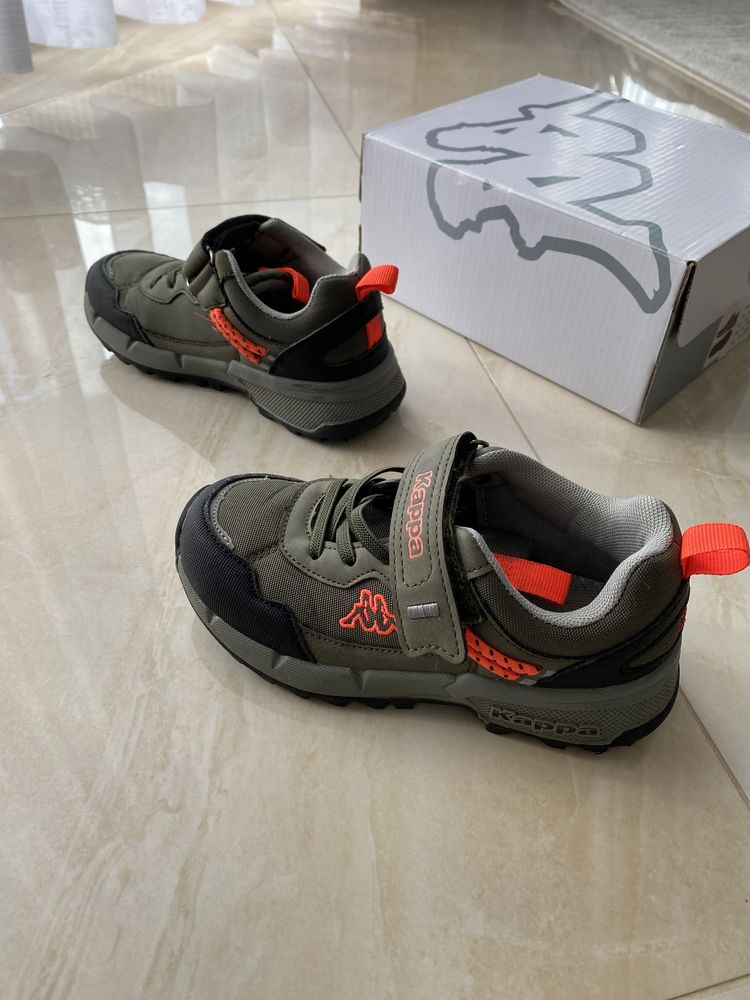 Buty sportowe, trapery, półbuty