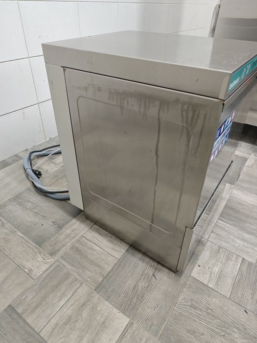 Бокаломийка посудомийна машина професійна Meiko Bobeck UGS410