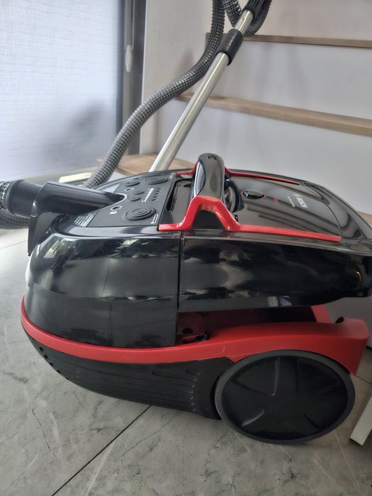 Пилосос миючий BOSCH BWD421POW
