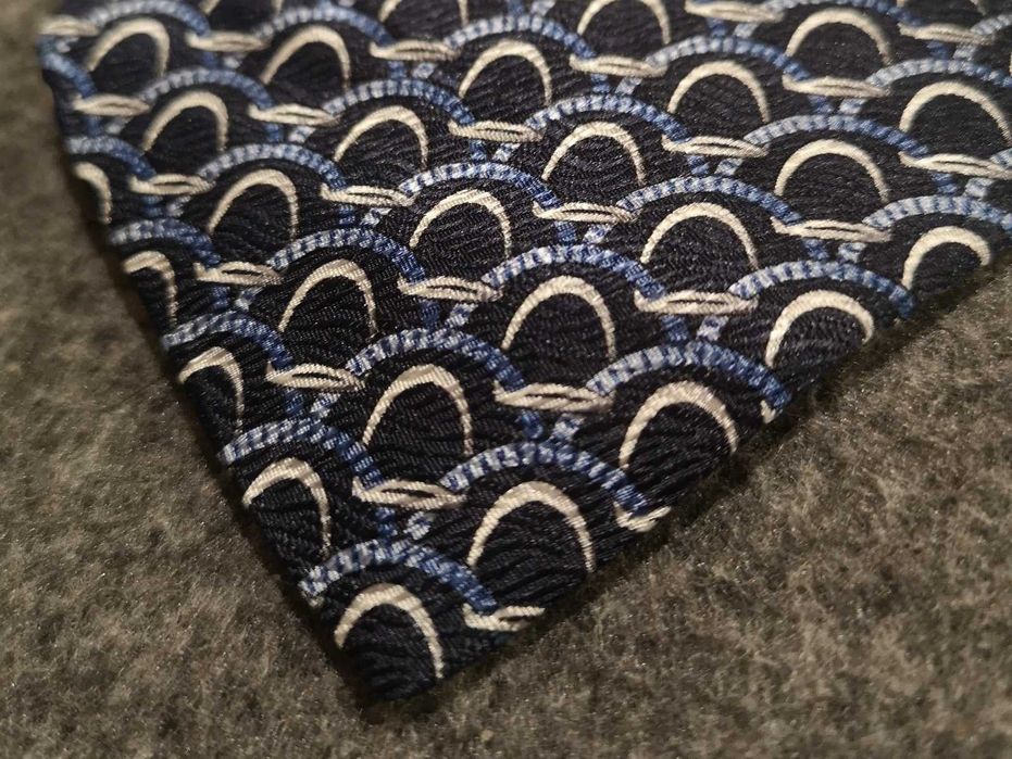 Valentino шелковый оригинальный галстук производства Италии