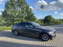 BMW Seria 3 E90 320i
