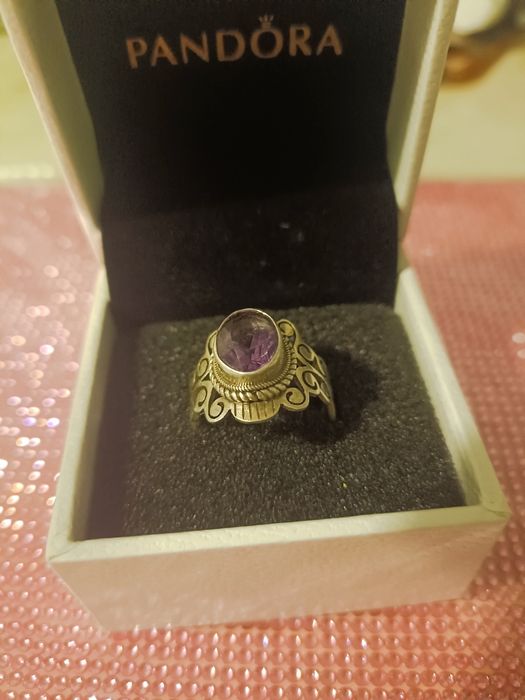 Srebrny pierścionek z ametystem