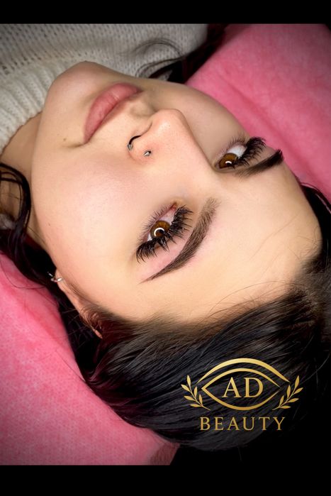 Нарощування вій в центрі міста