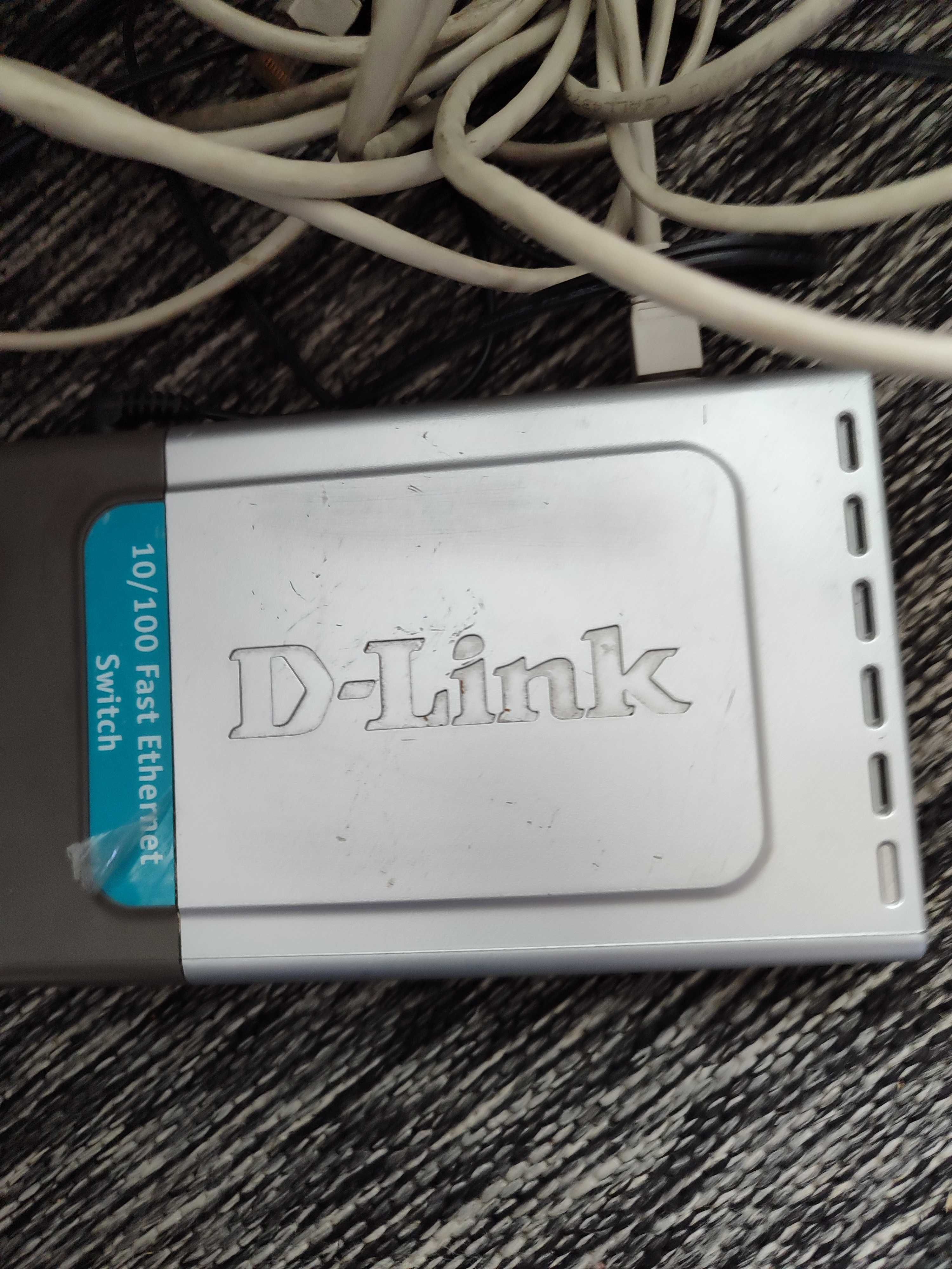 D-Link Switch 8 портовий DES 1008D