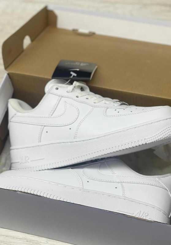 NikeAirForce1Low07Whiter R.38.5