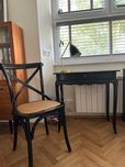 Czarne, stylowe krzesło z gietego drewna