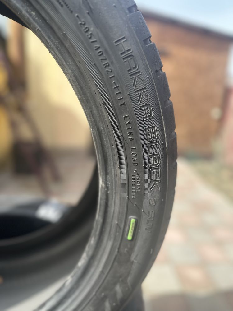 Покрышки Nokian  295/40 R21