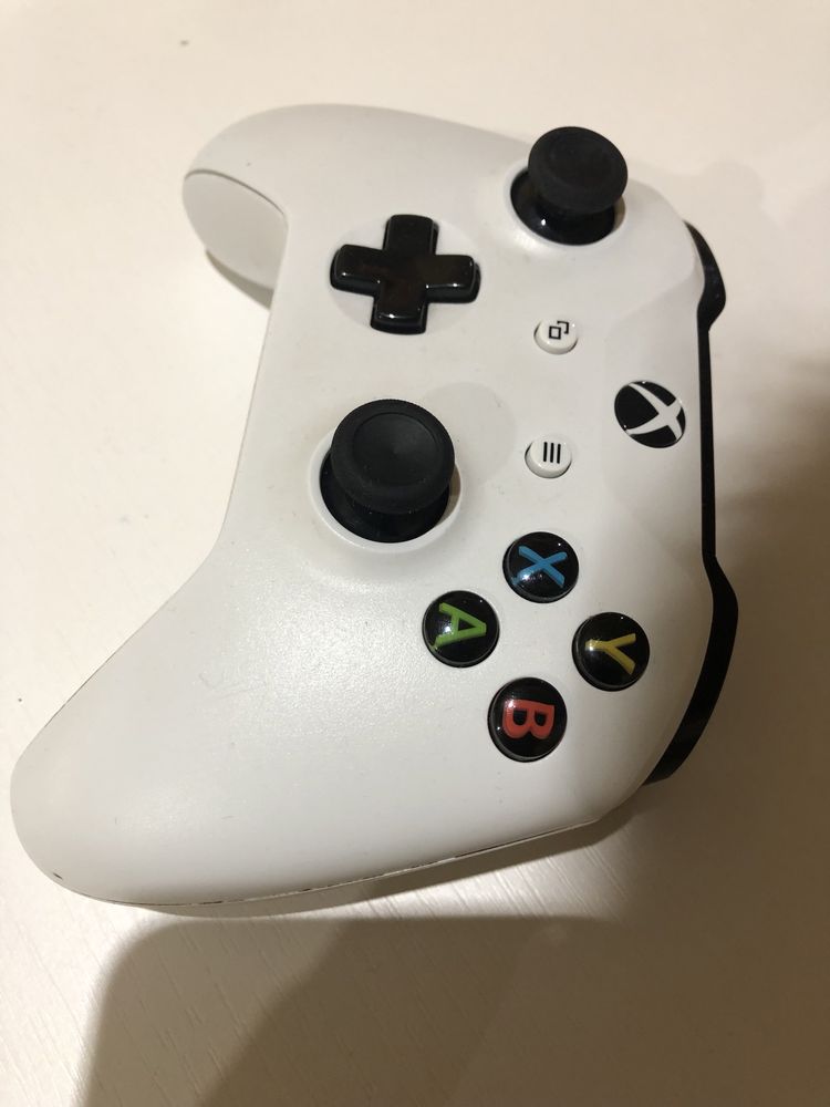 Pad xbox one / series / PC Biały