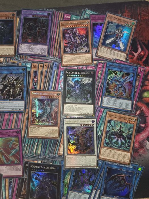 zestaw 250 niepowtarzalnych i oryginalnych kart Yu-Gi-Oh!