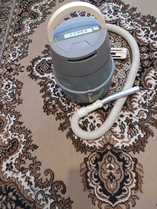 Пылесос AUDRA в рабочем состоянии
