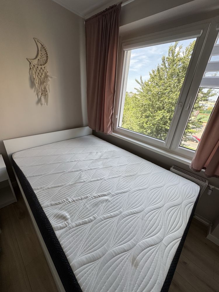 Łóżko z pojemnikiem 140x200  materac gratis