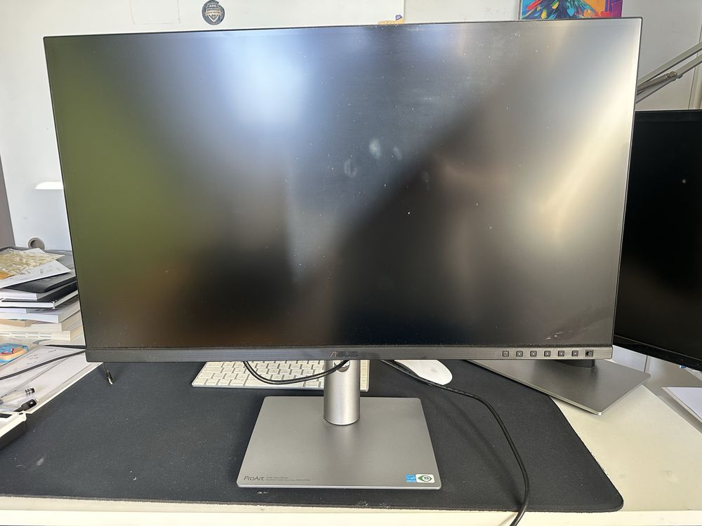 Monitor 27” ASUS ProArt 4k HDR na gwarancji 18 m. - uszkodzony