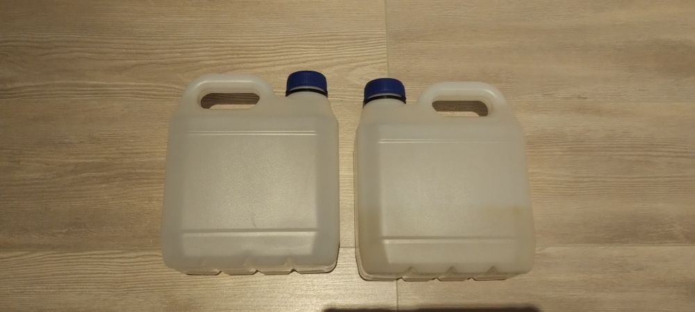 Karnisterek bańka 2 litry