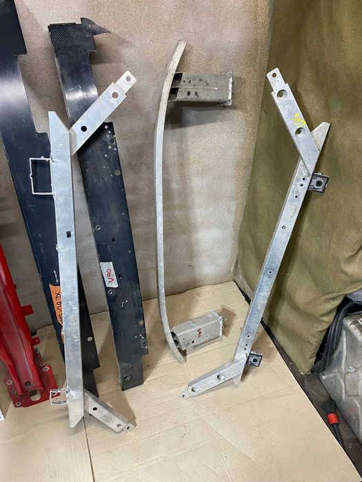 Volvo xc60  S60 V60 усилитель бампера перед  Підсилювач бампера  VOLVO