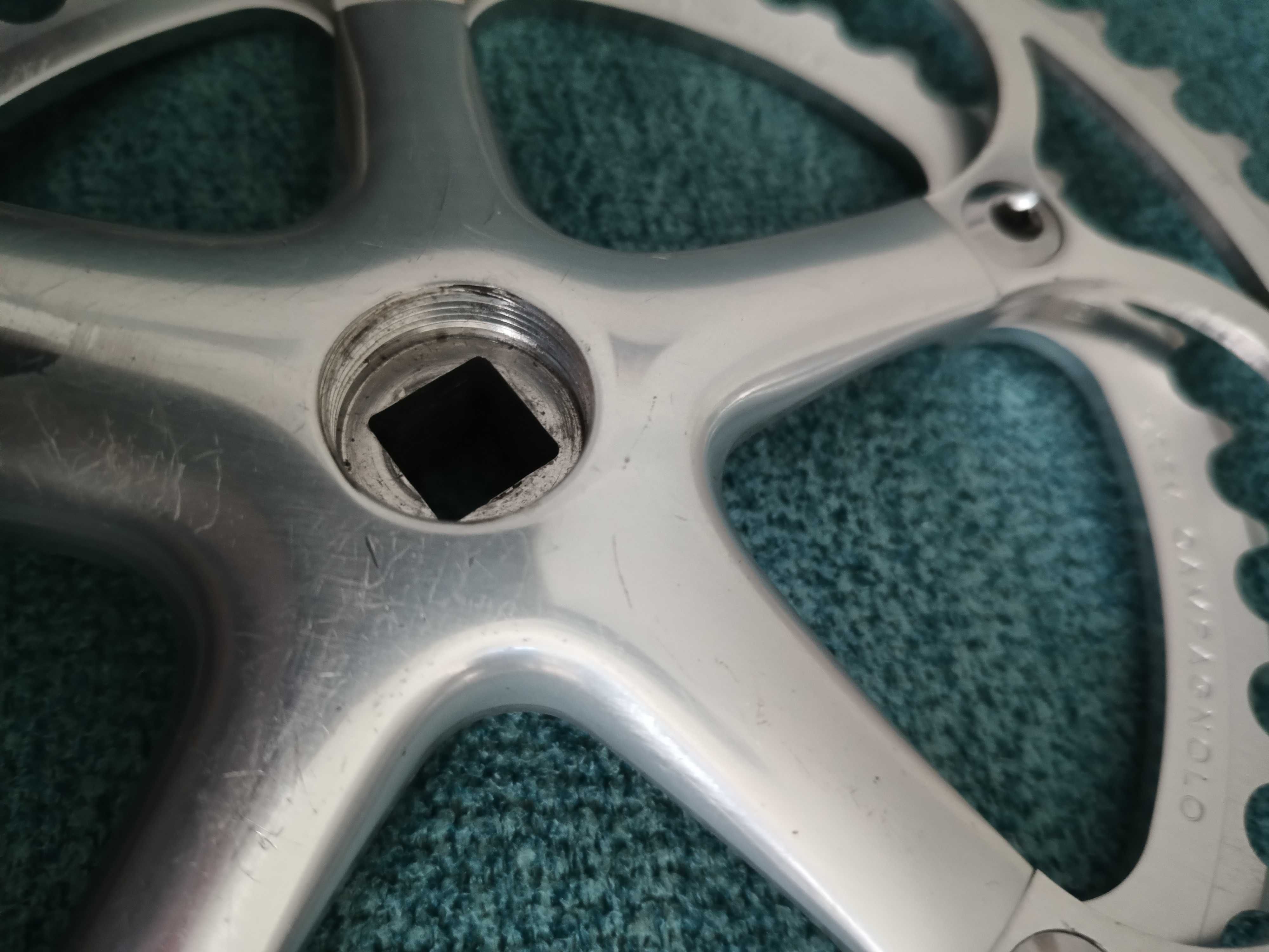 Продам систему/шатуны Campagnolo Chorus 170mm