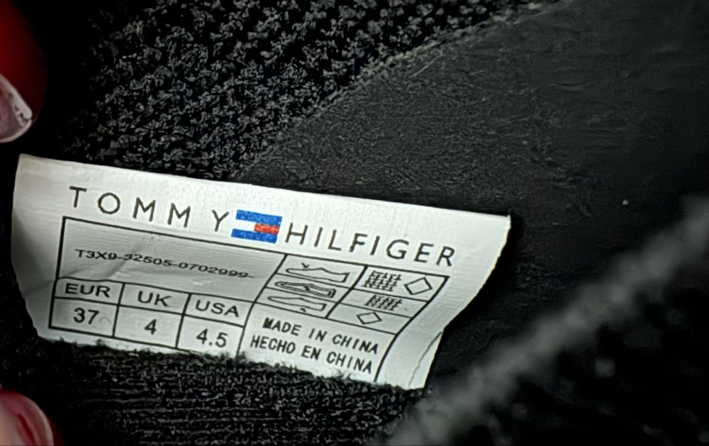 Buty sneakersy ze skarpetą Tommy Hilfiger rozmiar 37