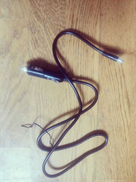 Автомобільний адаптер живлення 12V прикурювач