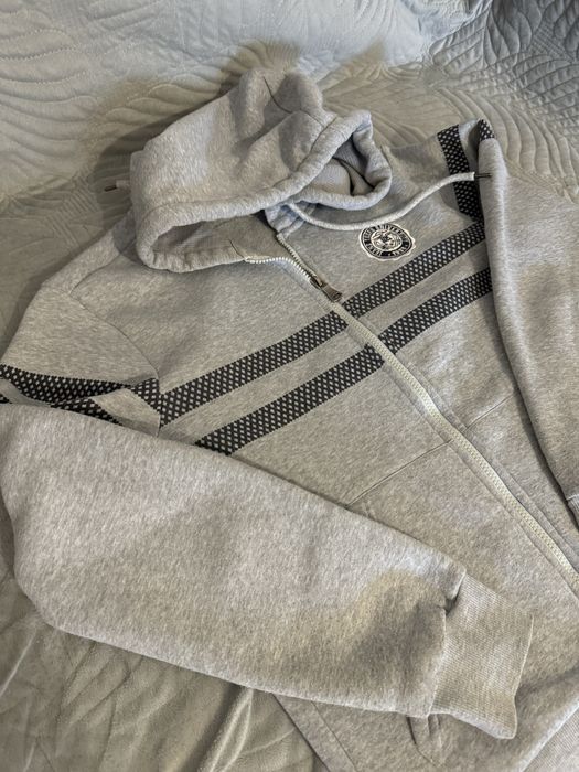 Олімпійка, фліска