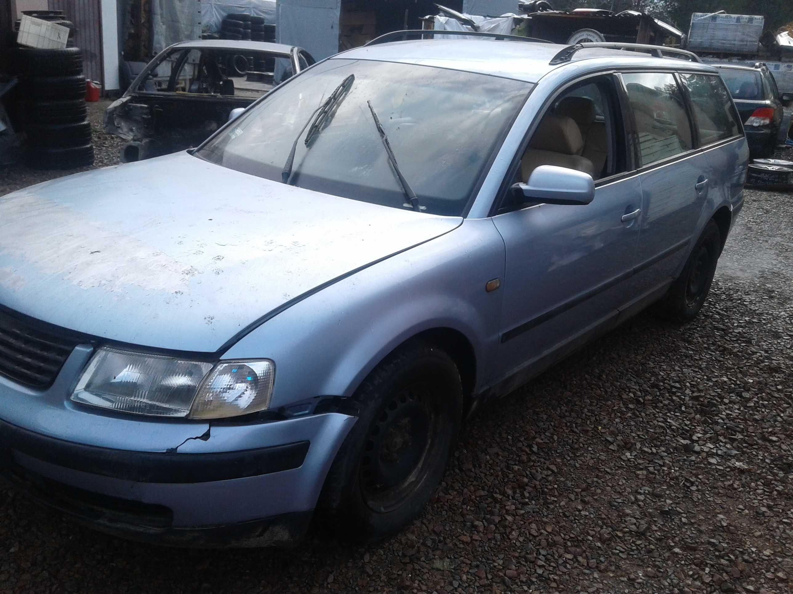VW Passat B5 1.9 TDI AFN 110KM Maska Lampy Atrapa Pas Przód LL5Y