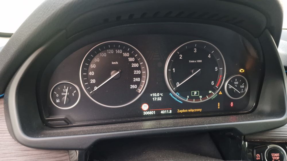 BMW x5 sprzdany pierwszy właściciel .