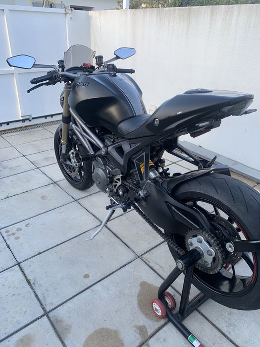 Ducati Monster 1100 EVO ABS (2012) Preto (link c/ video)