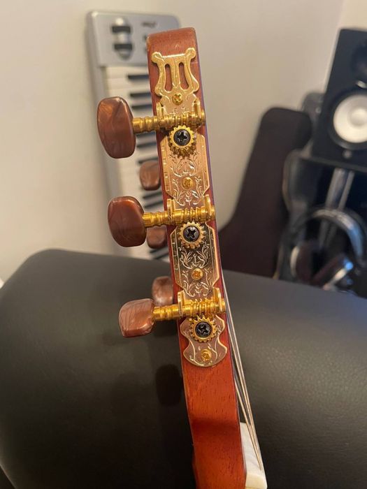 Электроклассическая гитара Phil Pro EMS-373C Ovation