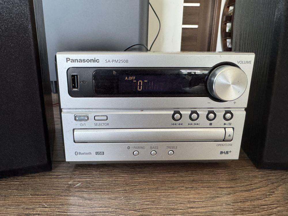 Mini wieża Panasonic CD/radio/bluetooth