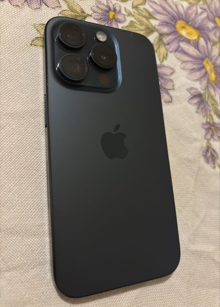 iPhone 15 Pro | (128gb)