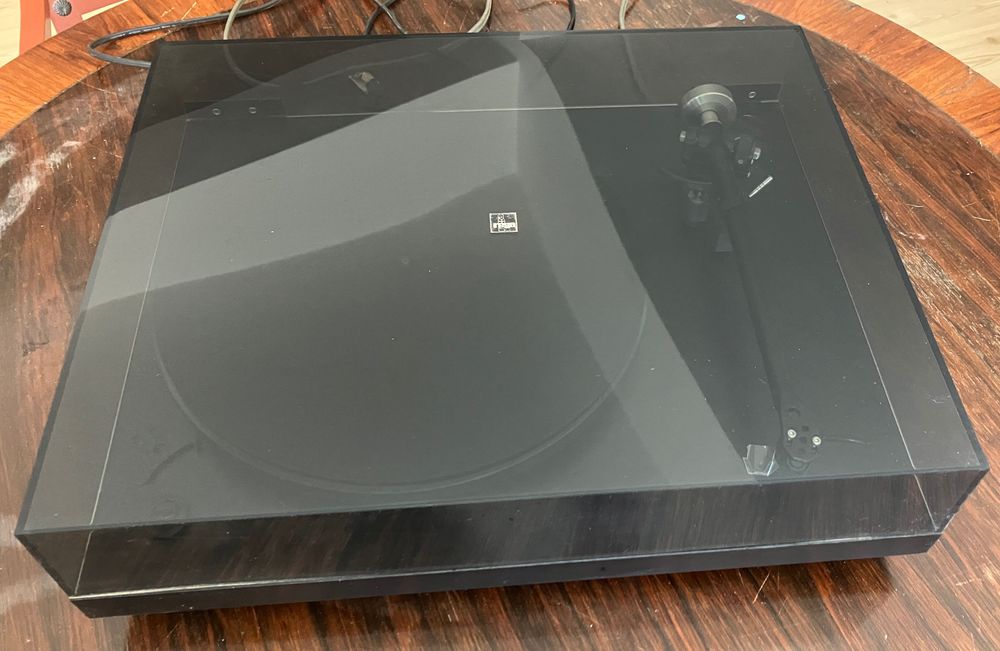 Gira-discos Rega Planar 3