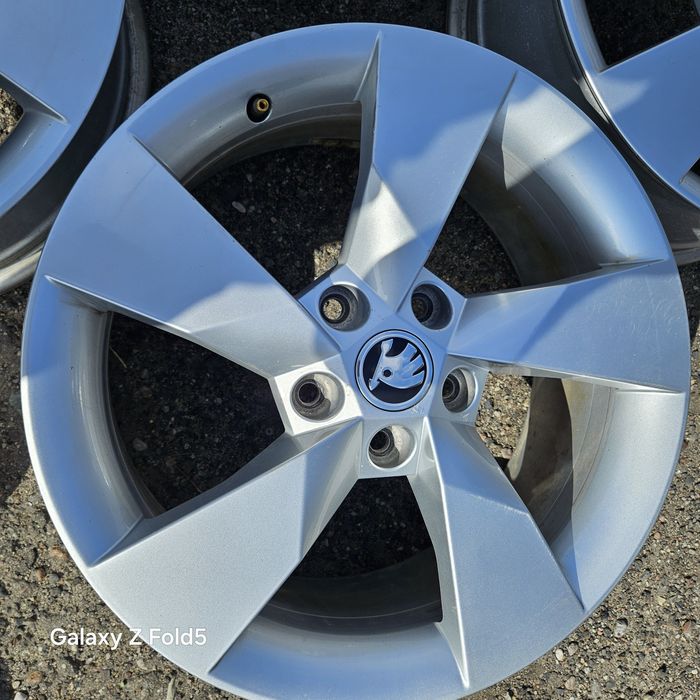 Alufelgi 17 Skoda Octavia Yeti Superb Karoq Kodjaq 5x112 ET45