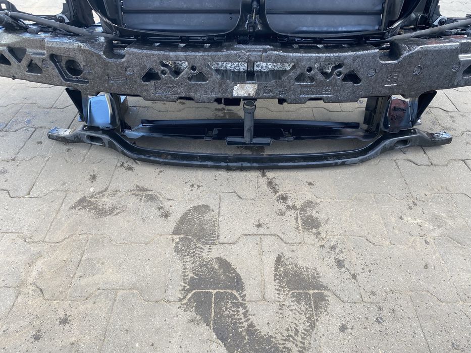 Pas przedni wzmocnienie czolowe belka chlodnice m pakiet bmw f10 f11