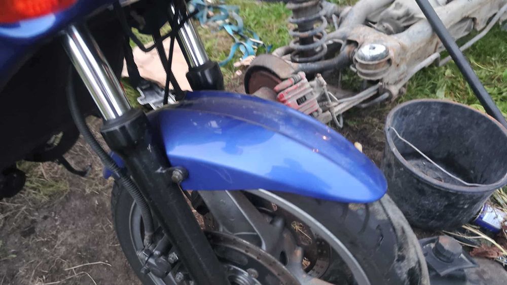 Kawasaki gpz 500 części licznik silnik slupek magneto moduł regulator