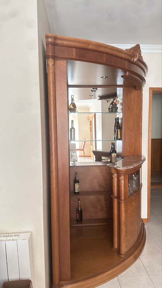 Para venda bar de canto  igual a novo