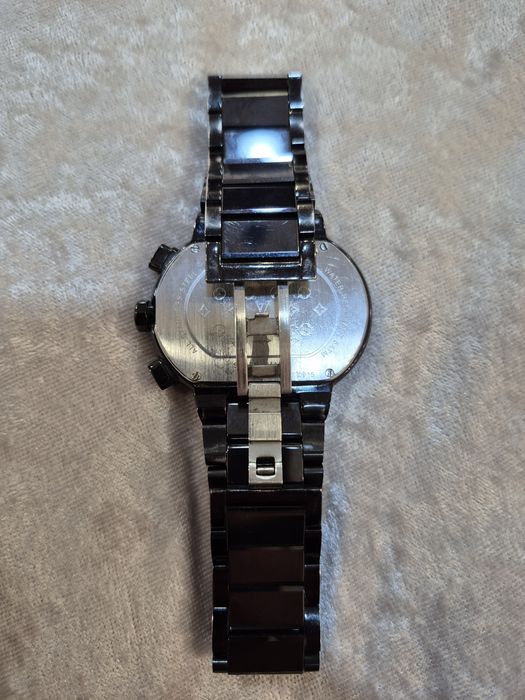 Часы Louis Vuitton Tambour