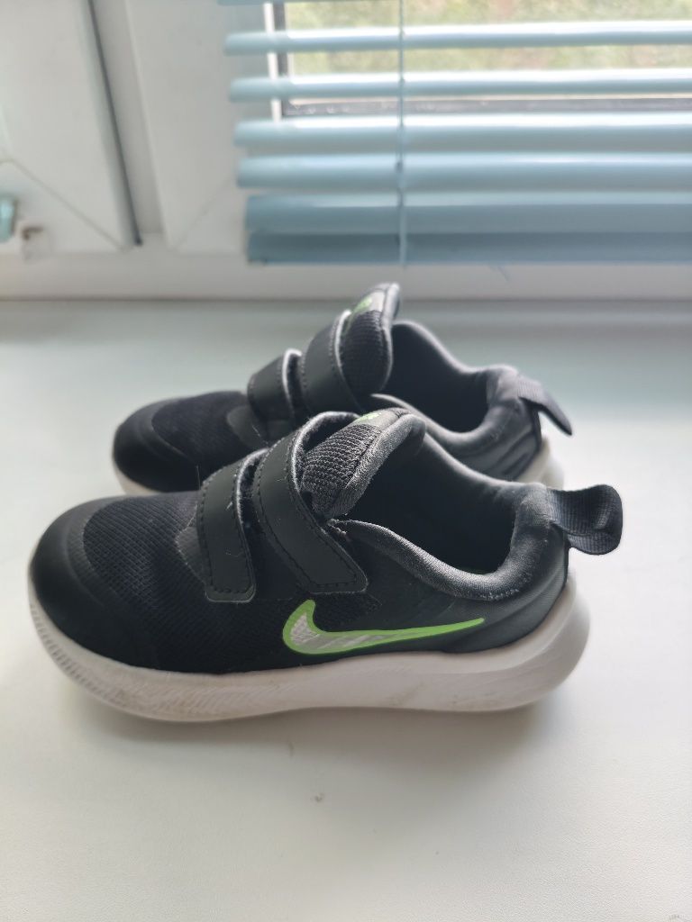 Кроссовки Nike, 26