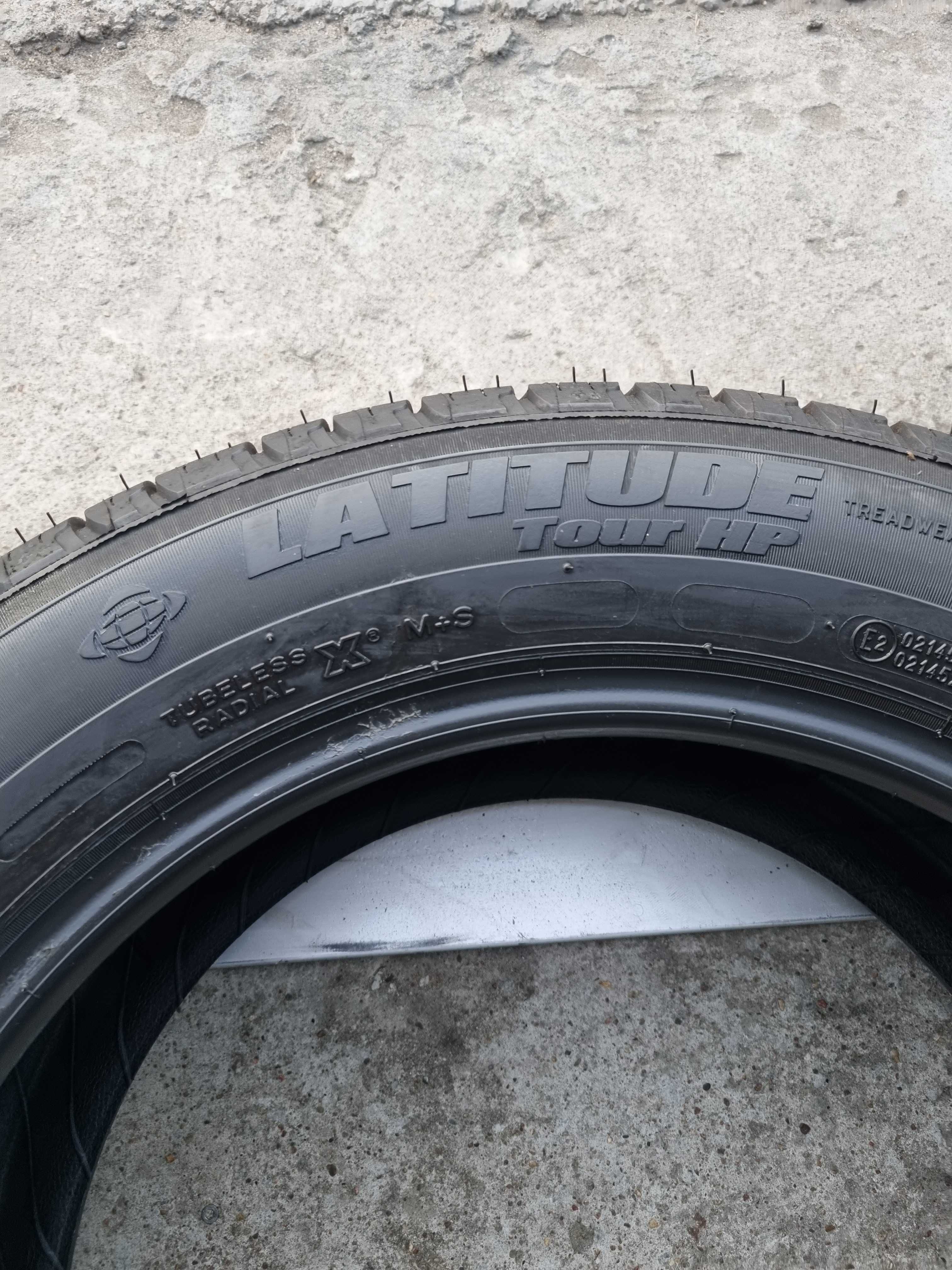 Opony letnie MICHELIN Latitude Tour HP 235/55 R17 99V 2019 KOMPLET P89