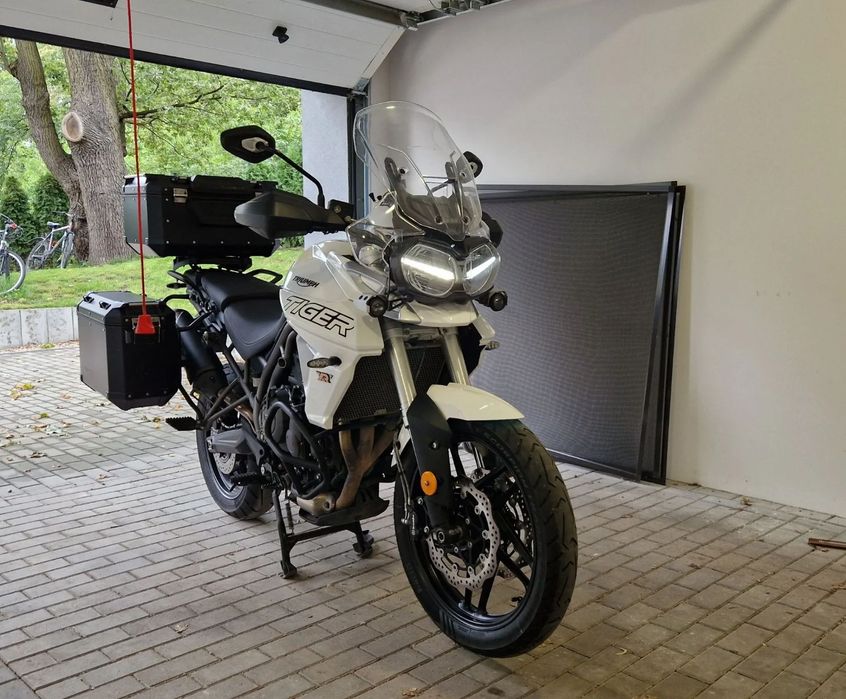 Triumph Tiger Triumph Tiger 800, Pierwszy właściciel, polski Salon