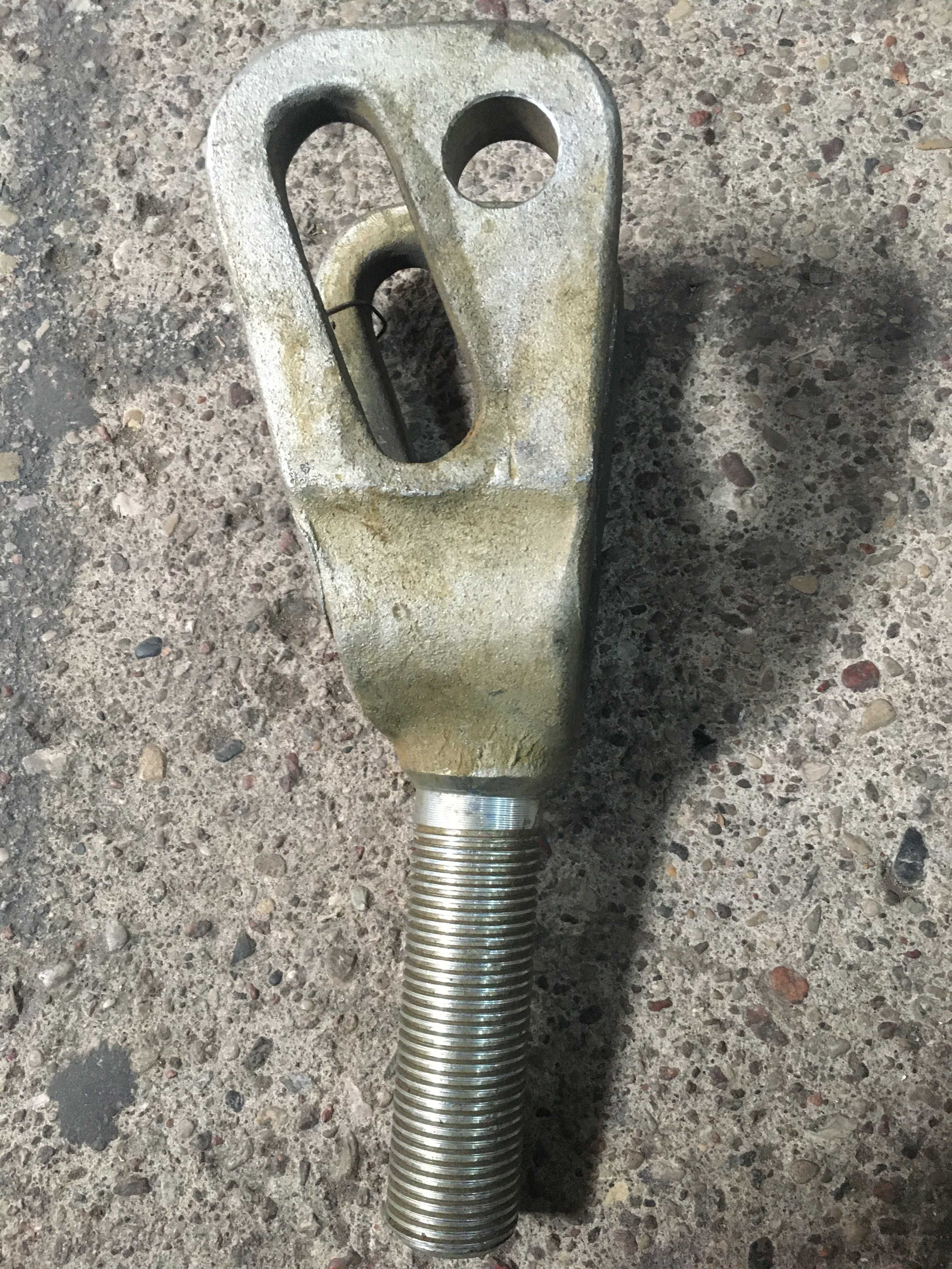 Widełki wieszaka lewego MTZ 1221/1523 Belarus oryginał