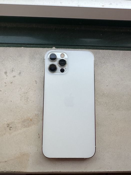 Iphone 12 pro em bom estado