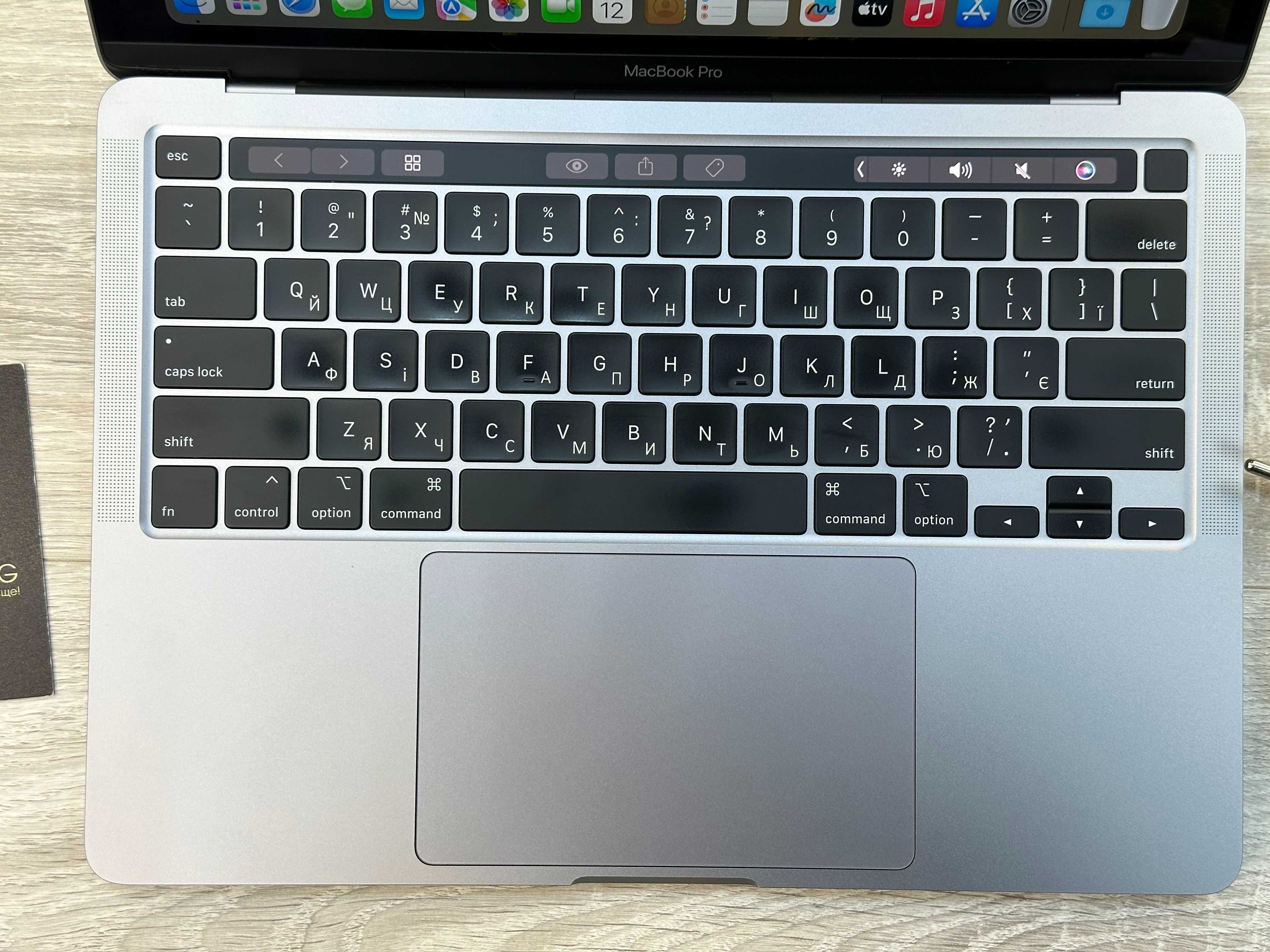 Ноутбук MacBook Pro 13 2020 i5-2.0GHZ/16GB/1TB Space A2251 4 порти