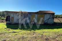 Terreno com 5.580m2 | Casa de arrumos  | Paisagem