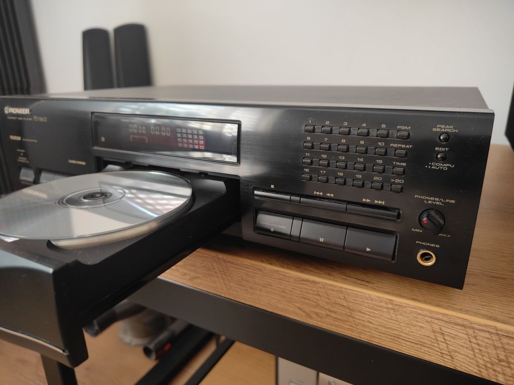 Pioneer PD-S602 Compact disk player