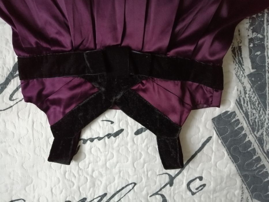 Bordowo-czarna sukienka rozm. 134 cm