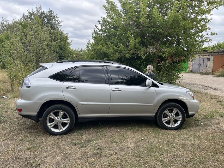 Продам Lexus RX400 h