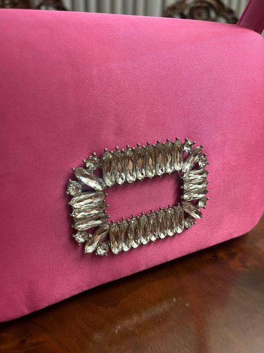 Bolsa em cetim rosa